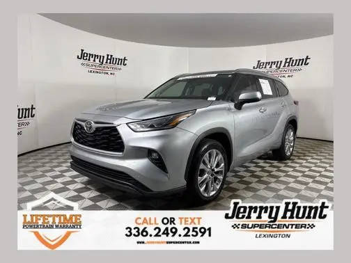 2023 Toyota Highlander Limited FWD photo