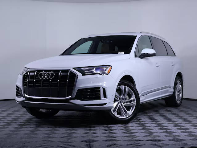 2023 Audi Q7 Premium Plus AWD photo