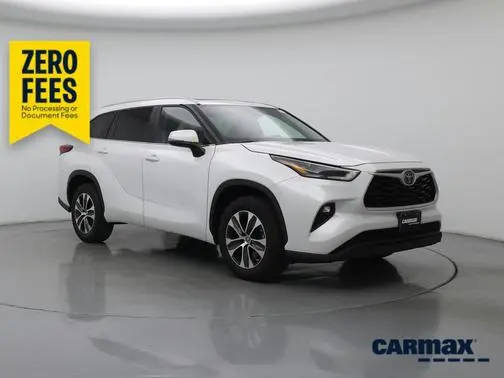 2023 Toyota Highlander Hybrid XLE FWD photo