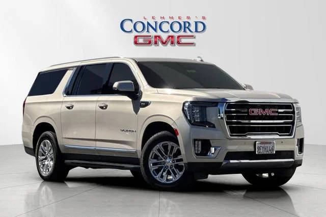 2023 GMC Yukon XL SLT 4WD photo