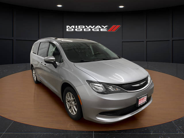 2021 Chrysler Voyager LXi FWD photo