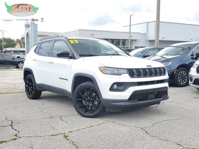 2023 Jeep Compass Altitude 4WD photo