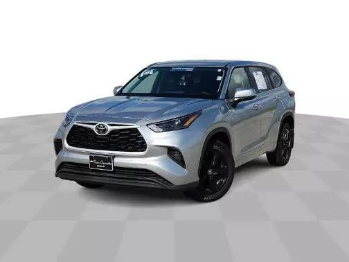 2023 Toyota Highlander L FWD photo