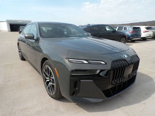 2023 BMW 7 Series 760i xDrive AWD photo