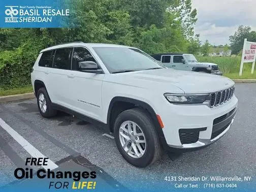 2023 Jeep Grand Cherokee L Laredo 4WD photo