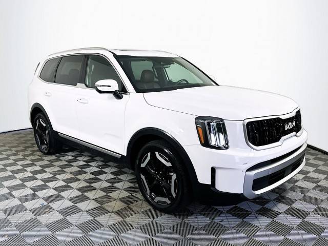 2023 Kia Telluride EX AWD photo