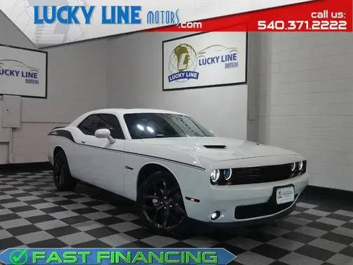 2023 Dodge Challenger SXT RWD photo