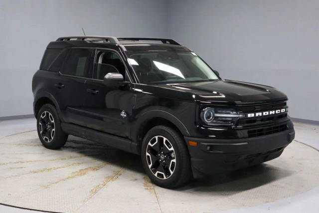 2023 Ford Bronco Sport Outer Banks 4WD photo