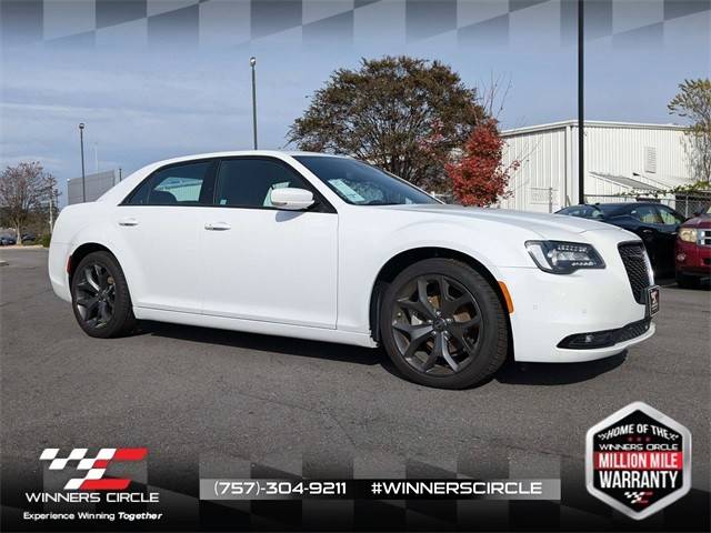 2023 Chrysler 300 300S RWD photo