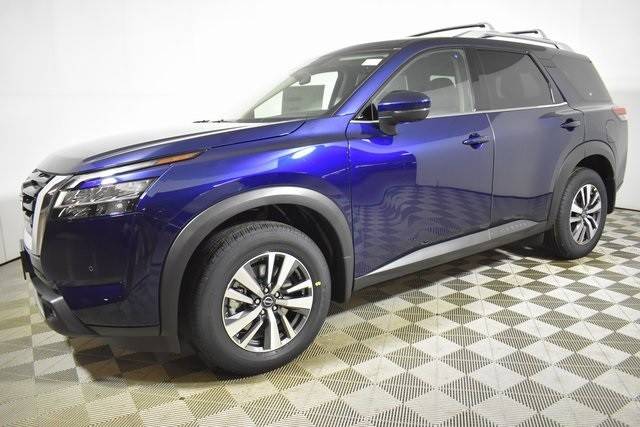 2023 Nissan Pathfinder SL 4WD photo