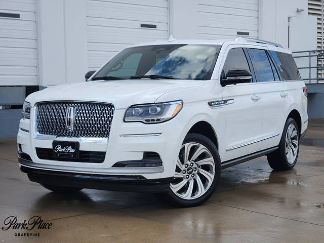 2023 Lincoln Navigator Reserve 4WD photo