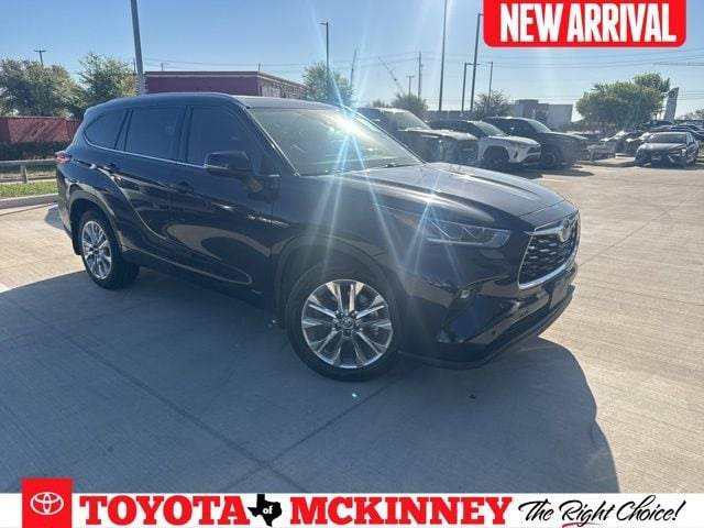 2023 Toyota Highlander Hybrid Limited AWD photo