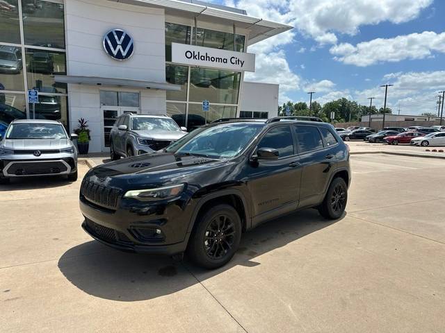 2023 Jeep Cherokee Altitude Lux 4WD photo