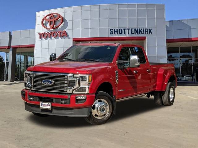 2022 Ford F-350 Super Duty Platinum 4WD photo