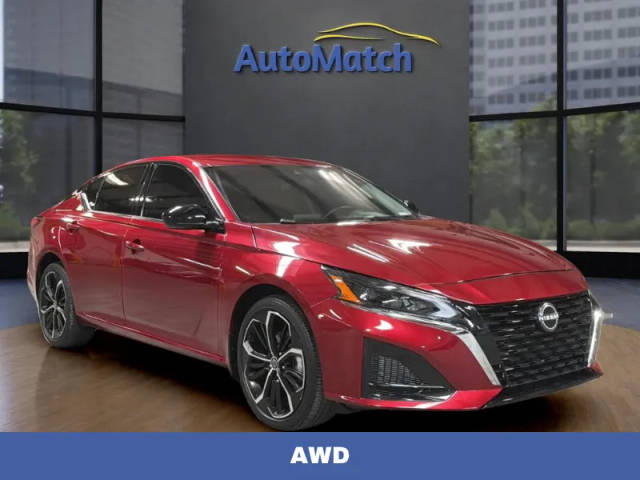 2023 Nissan Altima 2.5 SR AWD photo