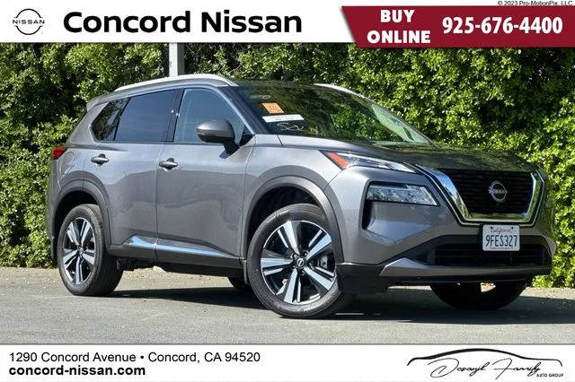 2023 Nissan Rogue SL FWD photo