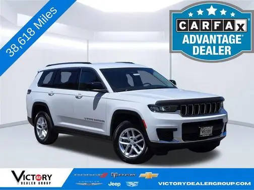 2023 Jeep Grand Cherokee L Laredo 4WD photo
