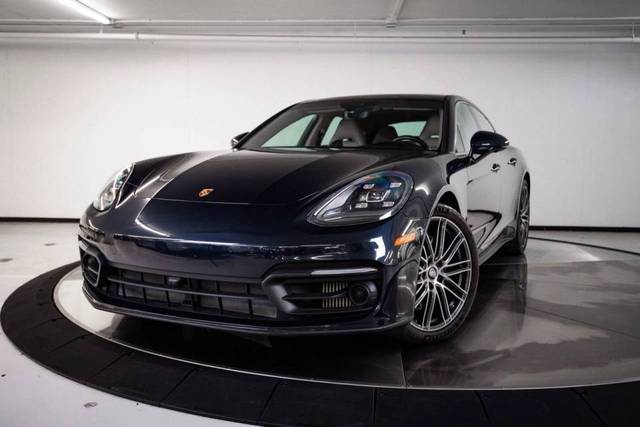 2023 Porsche Panamera 4S AWD photo