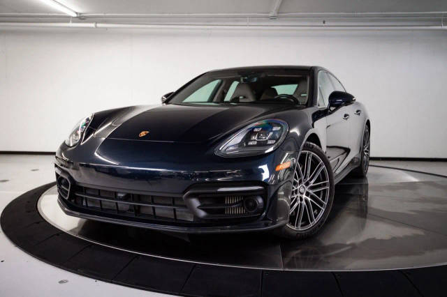 2023 Porsche Panamera 4S AWD photo