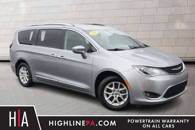 2020 Chrysler Pacifica Minivan Touring L FWD photo