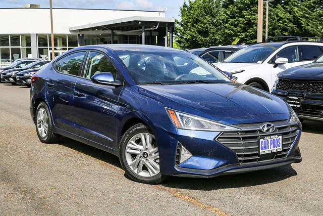 2020 Hyundai Elantra SEL FWD photo