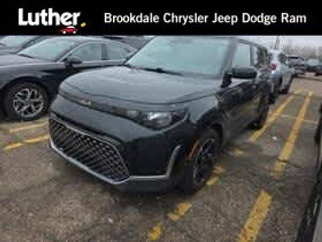 2023 Kia Soul EX FWD photo