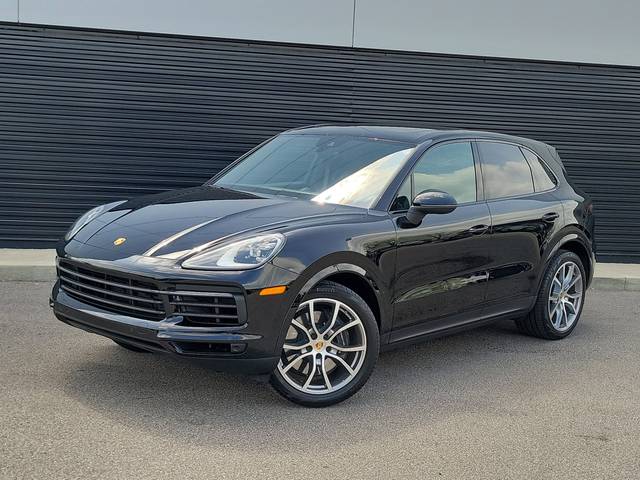 2023 Porsche Cayenne Platinum Edition AWD photo