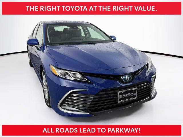 2023 Toyota Camry Hybrid LE FWD photo