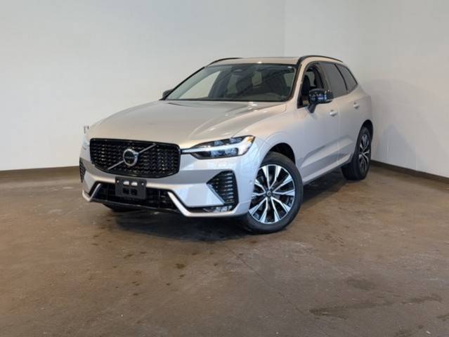2023 Volvo XC60 Plus Dark Theme AWD photo