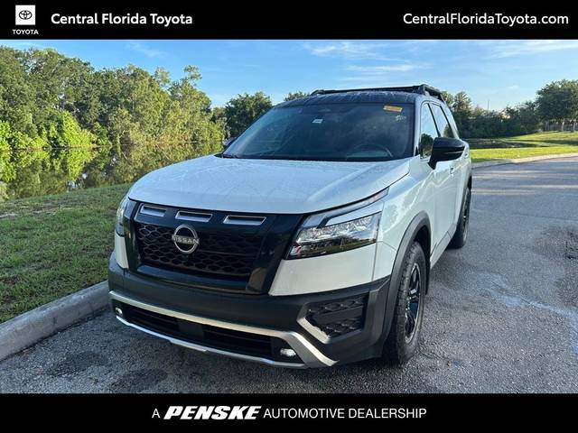 2023 Nissan Pathfinder Rock Creek 4WD photo