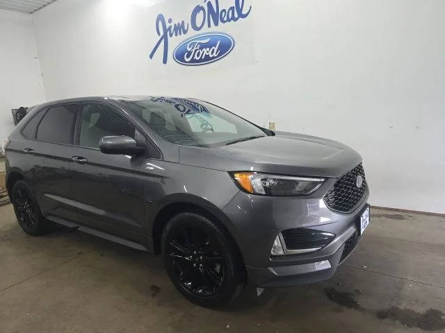 2023 Ford Edge ST-Line AWD photo