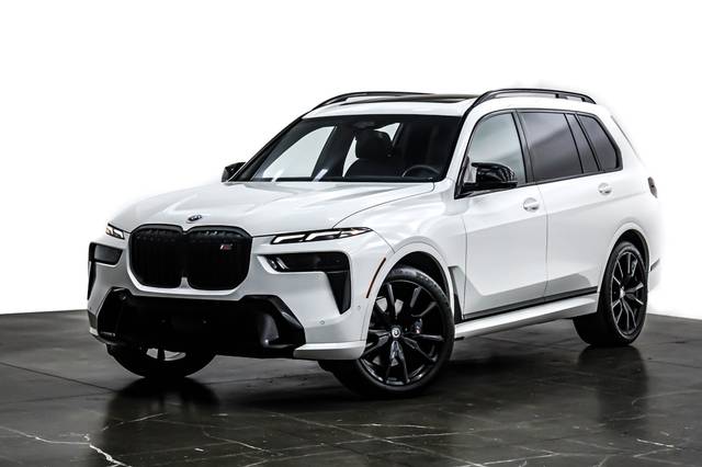 2023 BMW X7 M60i AWD photo