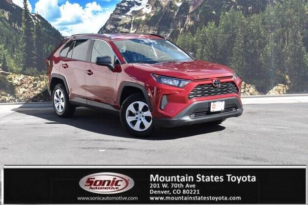 2021 Toyota RAV4 LE AWD photo
