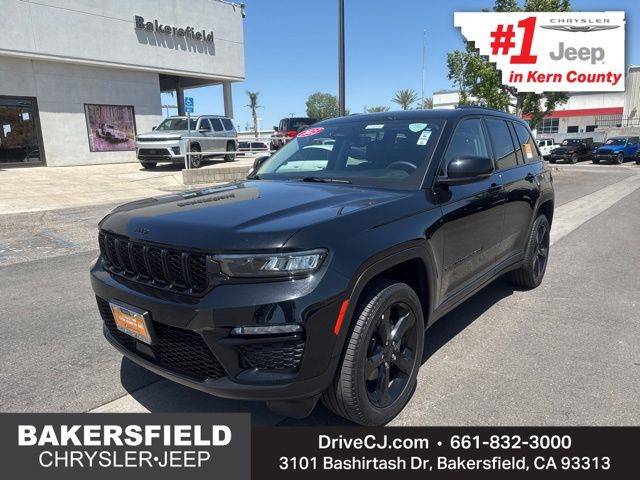2023 Jeep Grand Cherokee Limited RWD photo