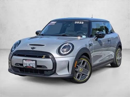 2023 MINI Hardtop 2 Door Cooper SE FWD photo