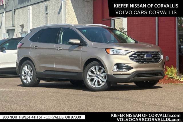 2020 Ford Edge Titanium FWD photo