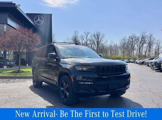 2023 Jeep Grand Cherokee L Limited 4WD photo