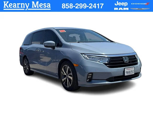 2023 Honda Odyssey Touring FWD photo