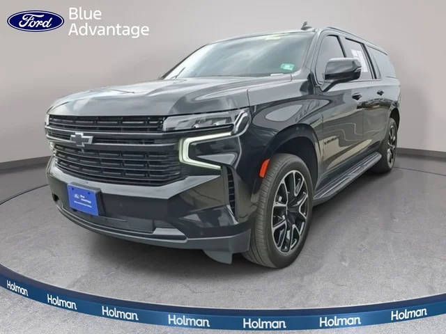 2023 Chevrolet Suburban RST 4WD photo