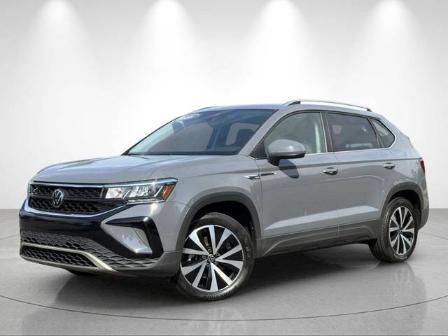 2023 Volkswagen Taos SE AWD photo