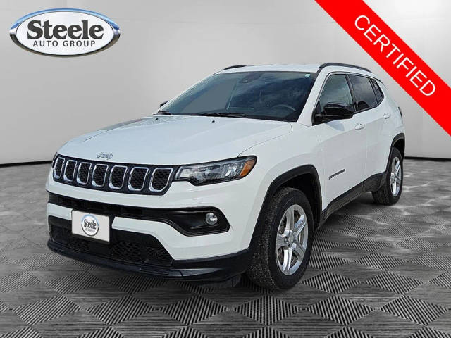 2023 Jeep Compass Latitude 4WD photo