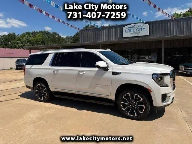 2023 GMC Yukon XL SLT 4WD photo