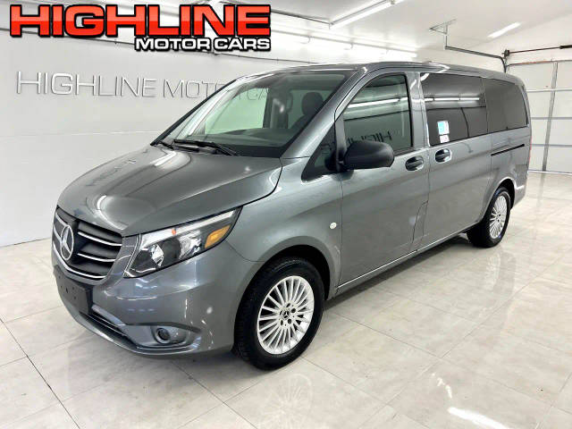 2023 Mercedes-Benz Metris  RWD photo