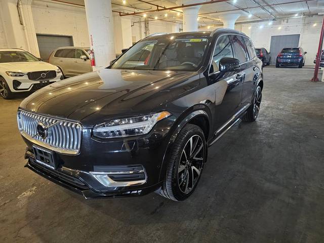 2023 Volvo XC90 Plus AWD photo