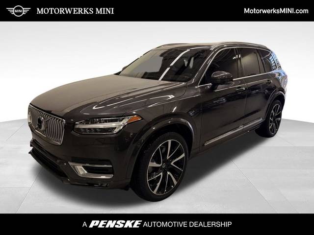 2023 Volvo XC90 Plus AWD photo