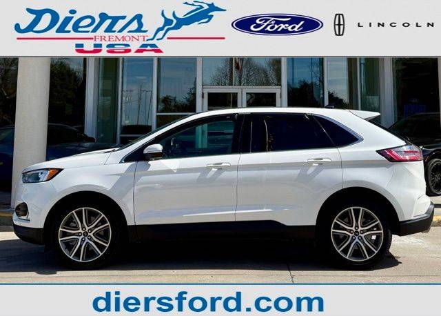 2023 Ford Edge Titanium AWD photo