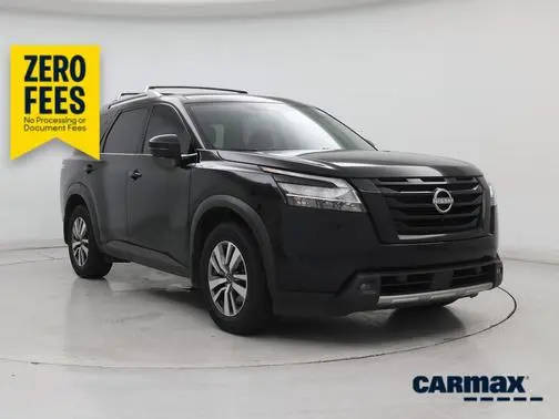 2023 Nissan Pathfinder SL 4WD photo