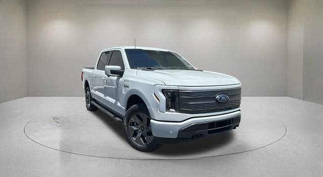 2023 Ford F-150 Lightning LARIAT AWD photo