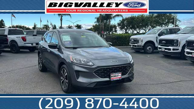 2022 Ford Escape SE FWD photo