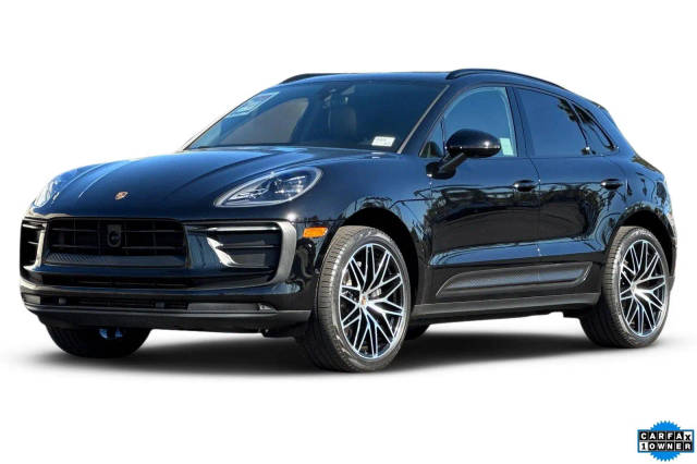 2023 Porsche Macan  AWD photo